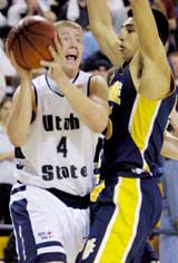 Hoopsters hungry to rebound from UCR loss, host UI