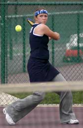 Women’s tennis wins doubles point to cap comeback over ISU
