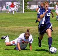 Women’s soccer closes out season at home