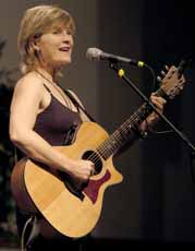 Award-winning singer, songwriter performs at USU
