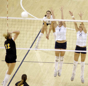 49ers strike gold in Logan, top Spikers in 3 games