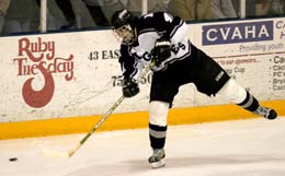 Aggies sweep Ice Cats to end regular season