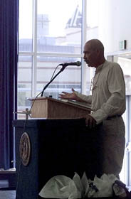 Vietnam veteran says no to war