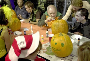 Best Buddies teams up with fraternity for Halloween party