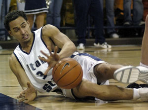 Ag basketball thumps CSN