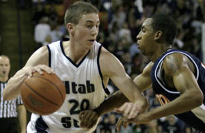 USU men tramples Mustangs on the road