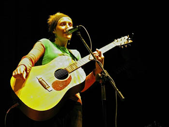 Intimate Tunes
