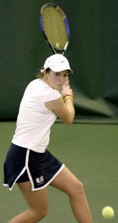 Tennis teams win in Portland