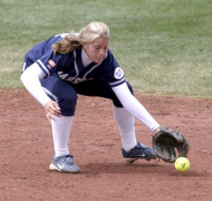 Ag softball sweeps SUU