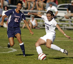 Peart leads Aggies to tie