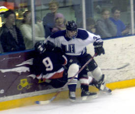 Hockey team ties, loses