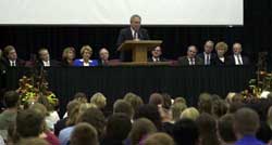 Albrecht tells students to be well-rounded