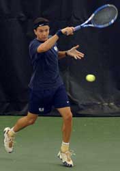 Tennis teams struggle on road