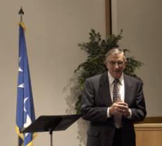 Retired four-star general speaks to ROTC at USU