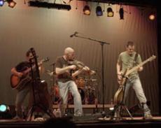 Ryan Shupe plays for a full house