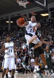 Deficit means nothing to Aggies in BracketBuster win