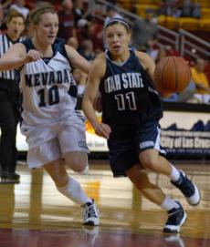 Heartbreaking defeat finishes USU women’s basketball season