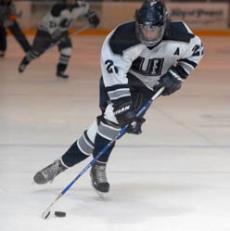 Hockey rallies for a tie