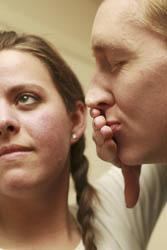 To kiss or not to kiss