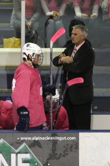 Hockey: Crossley steps down from post