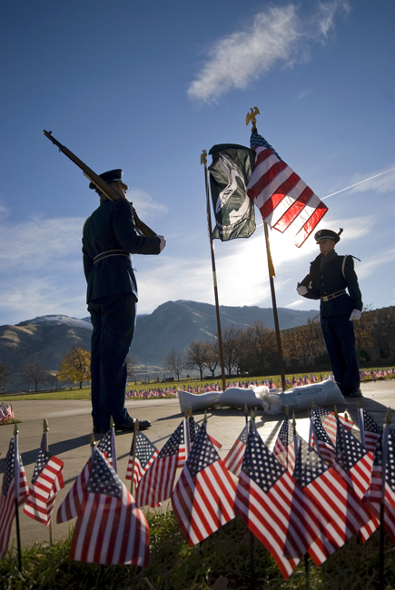 ROTC cadets honor American soldiers