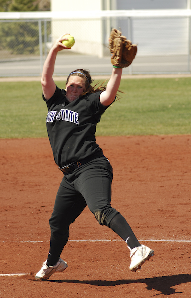 Softball squad runs into a Fresno State buzzsaw