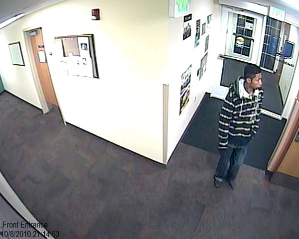 Surveillance cameras record theft of laptop