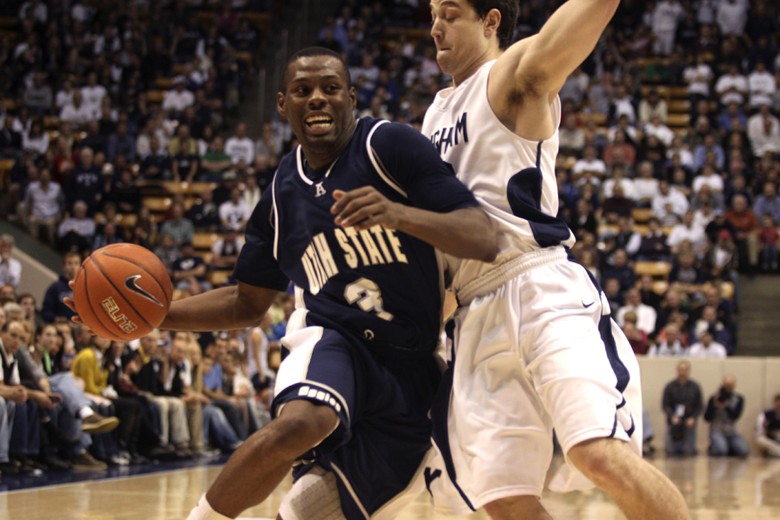 Fredette, Cougars overpower USU