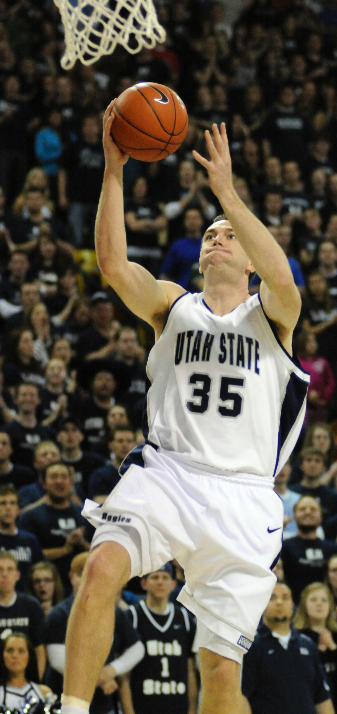 Ags get WAC road sweep with win at Fresno