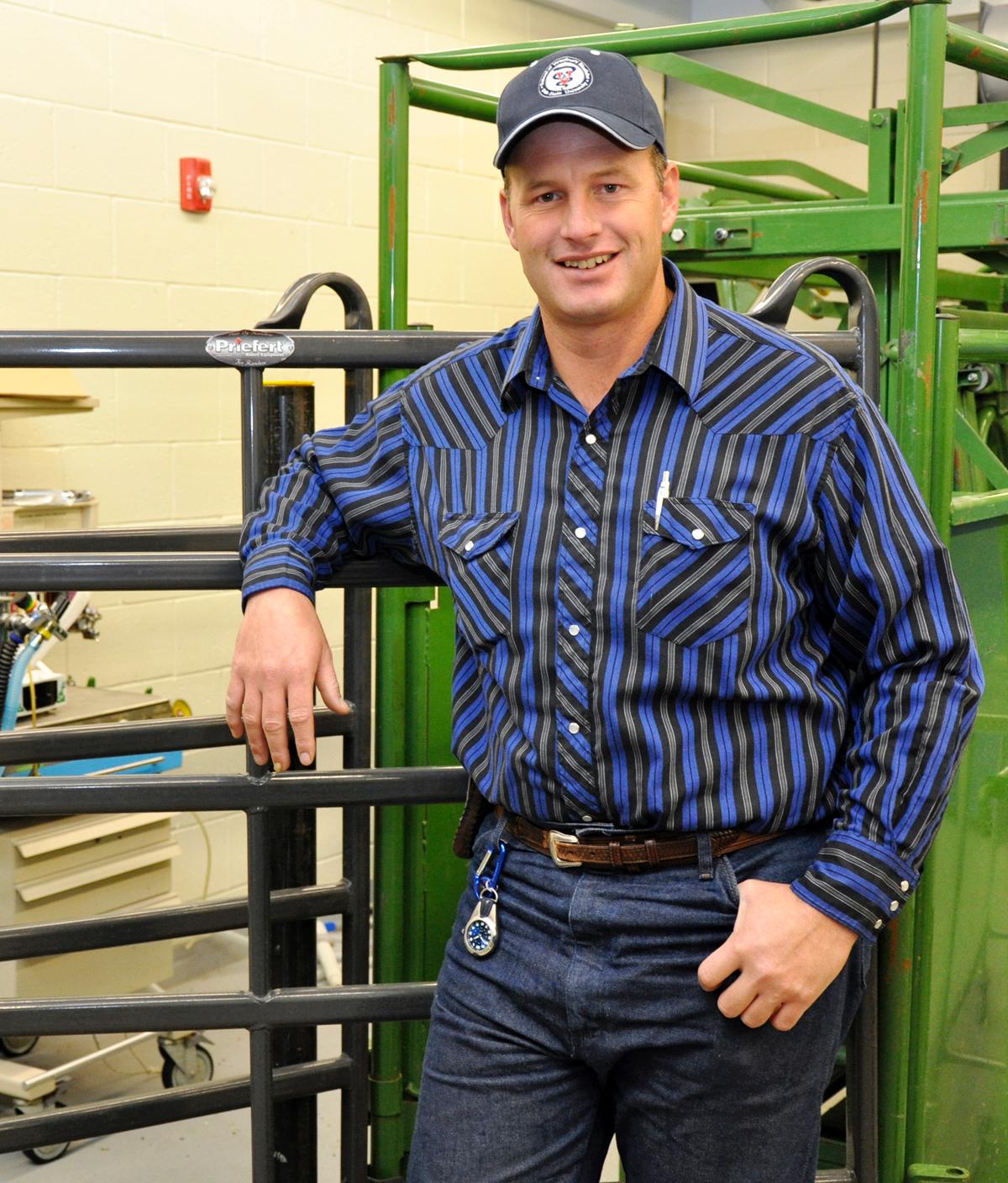 Vet program accepts first applications