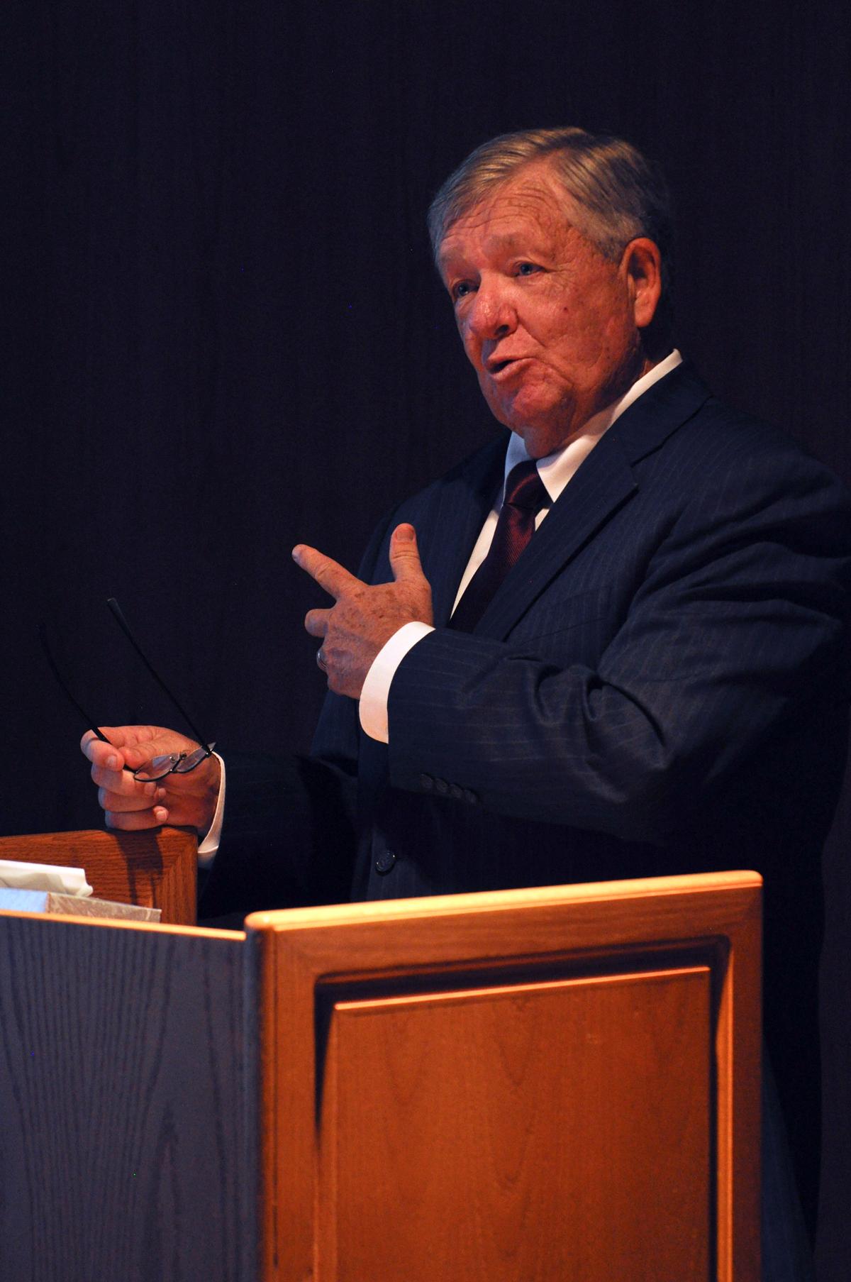 Speaker addresses water issues in Middle East