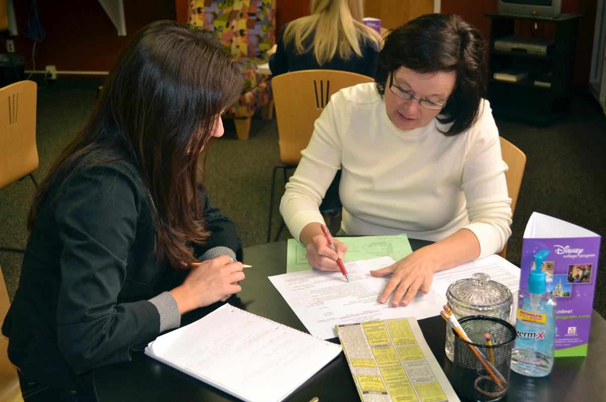 Experts encourage internships before graduation