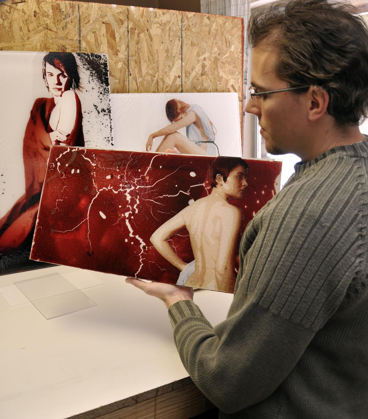 Alumnus bleeding with artistic passion