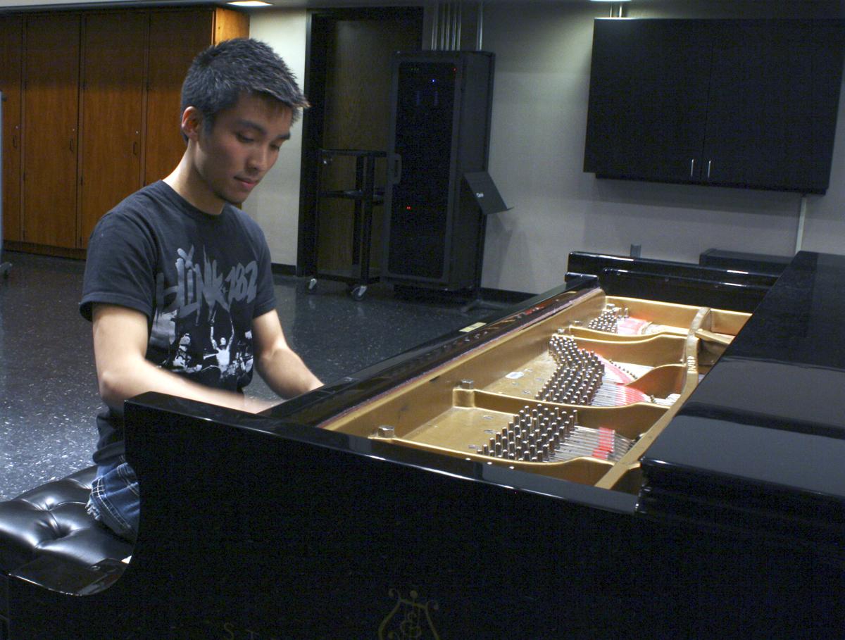 Ivory keys lead young pianists to Las Vegas
