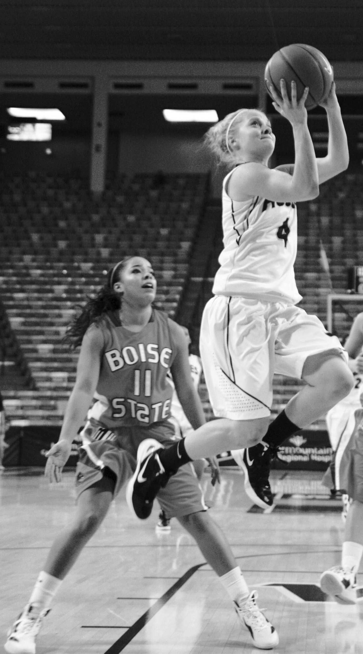 Women's B-ball Warms Up - The Utah Statesman