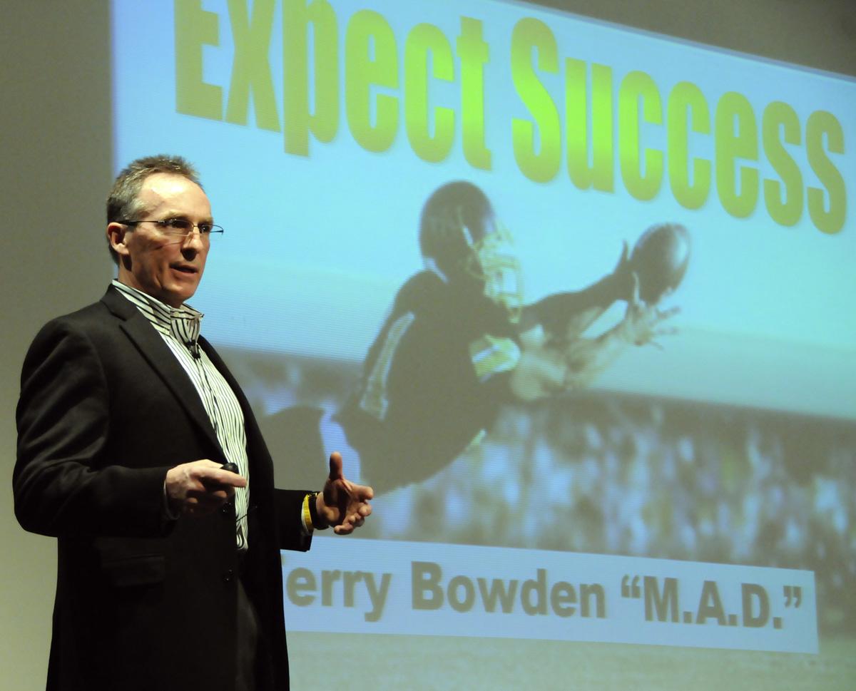Schreiber COO shares strategies for success with students