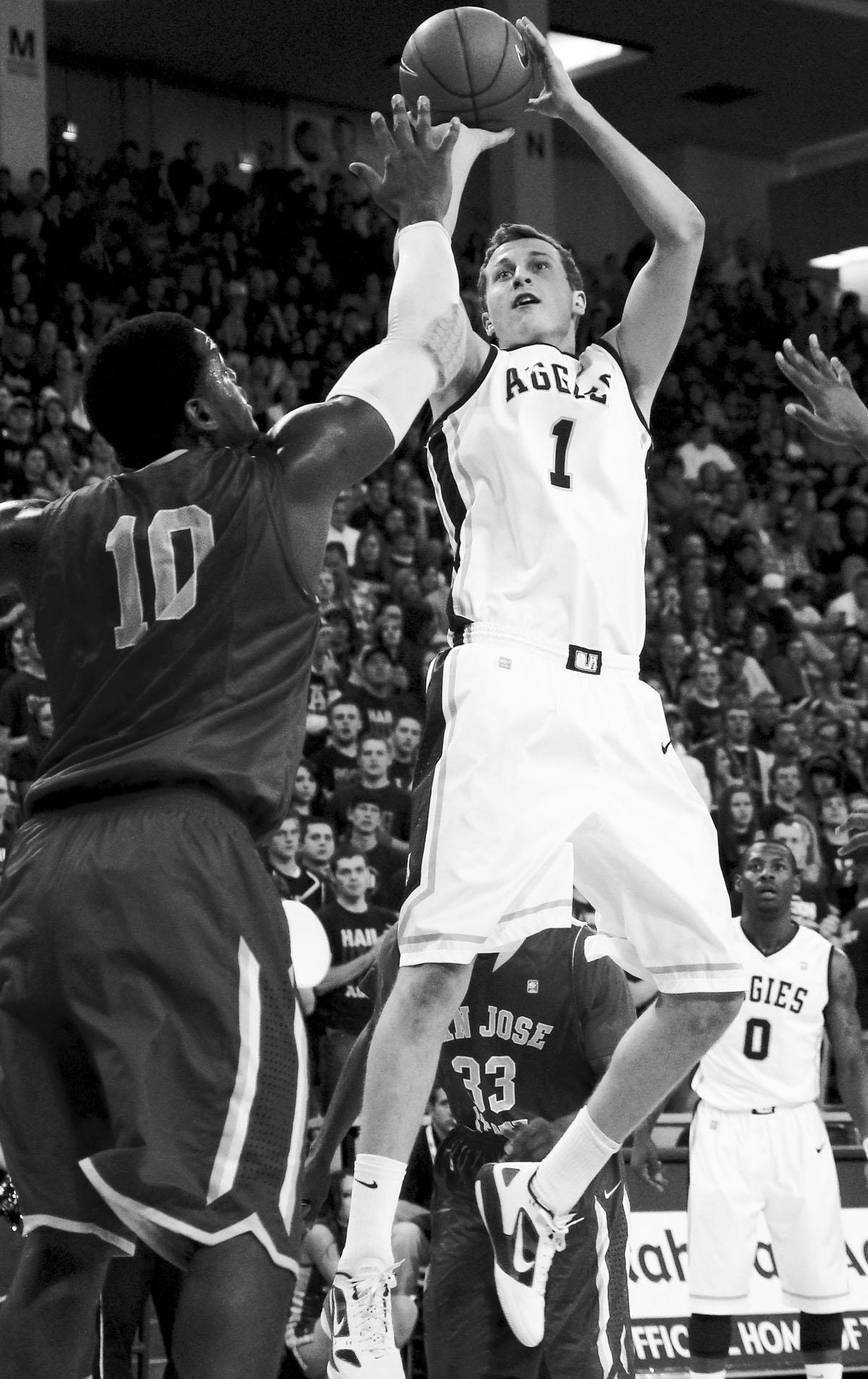 Aggies prep for Wolf Pack on the road