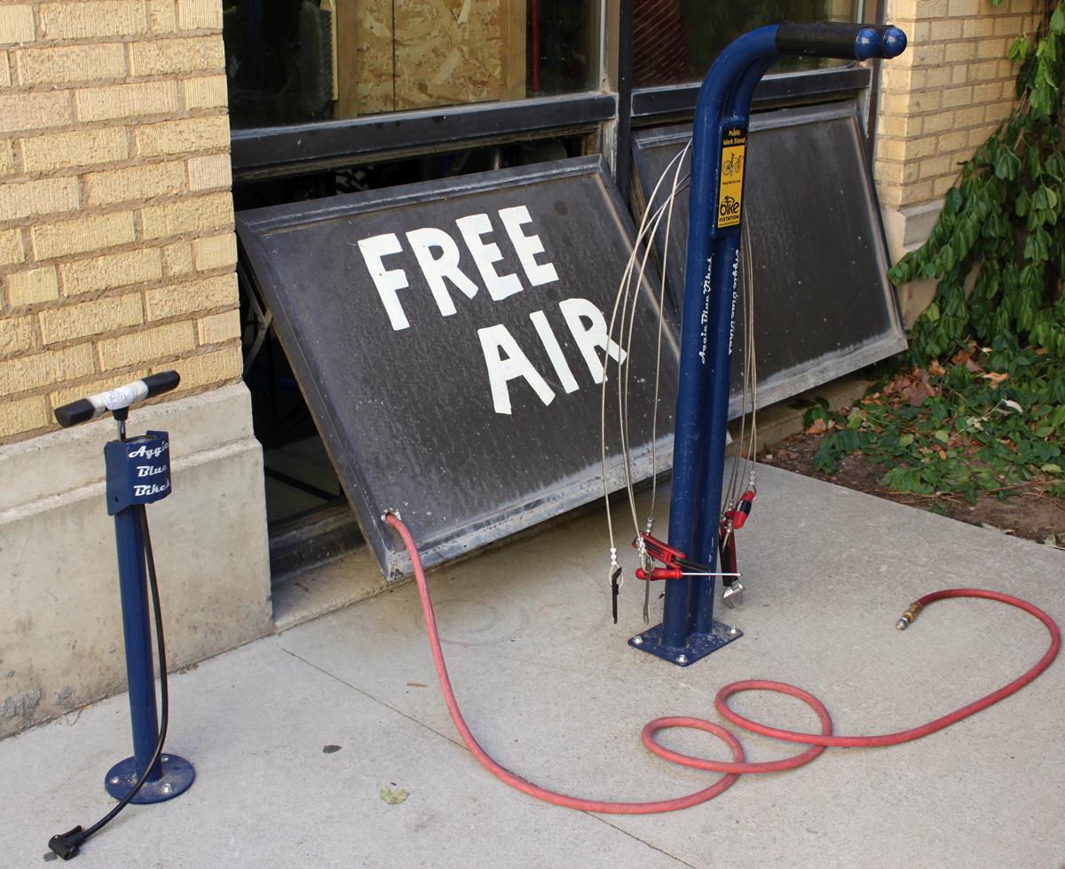 Sustainability Council introduces free store, concert