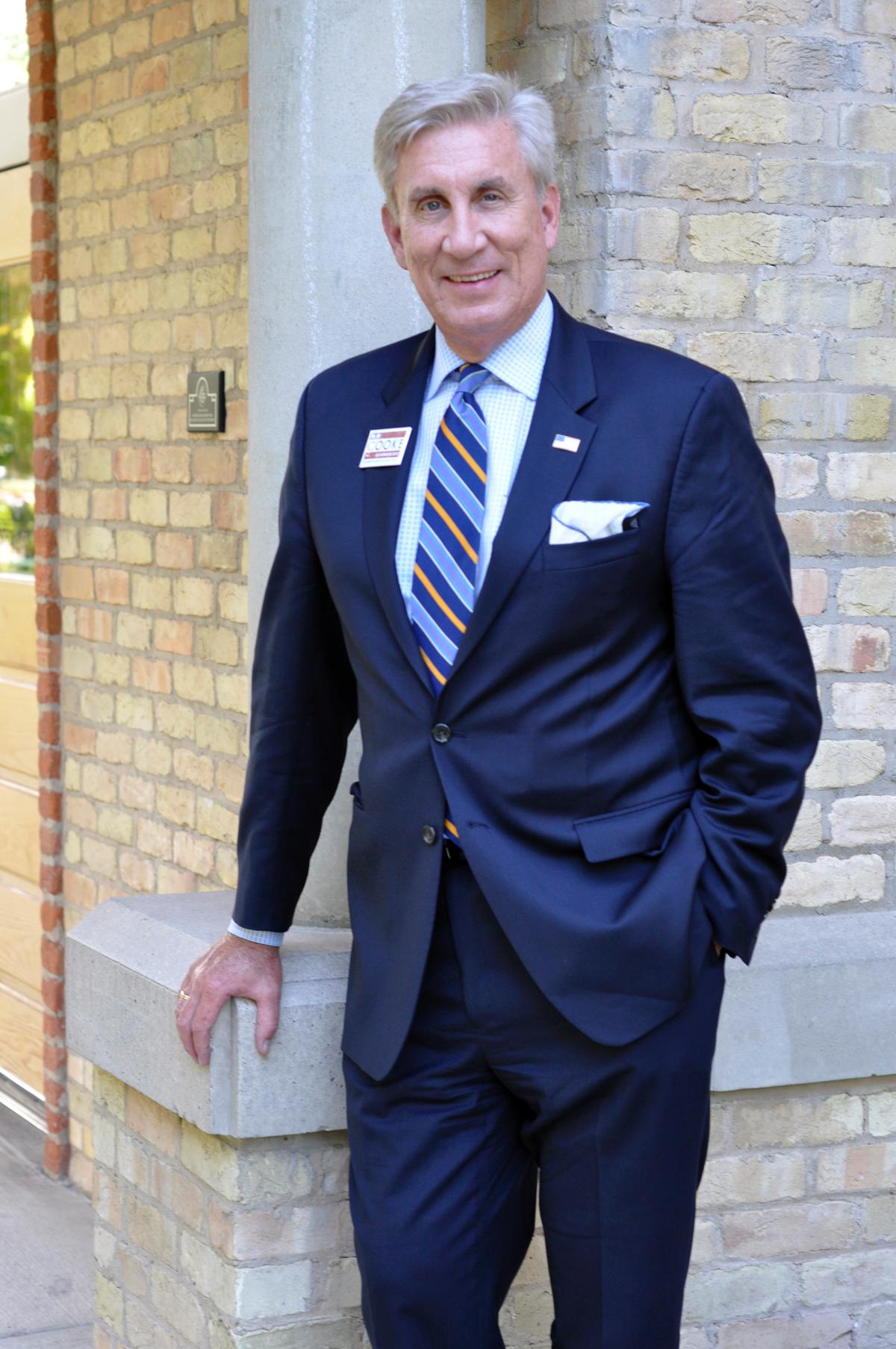 Democratic candidate emphasizes education