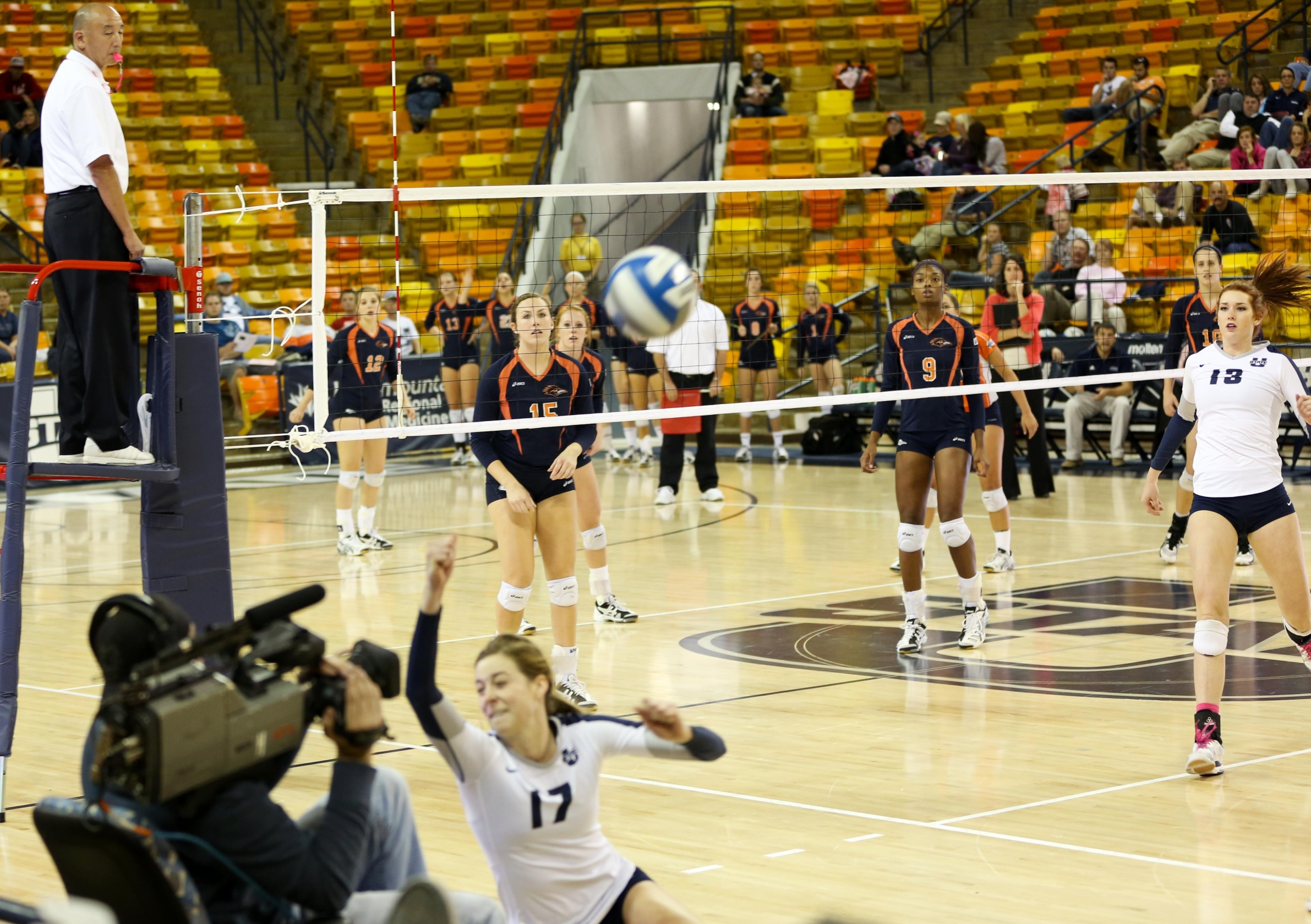 USU Volleyball loses to San Antonio