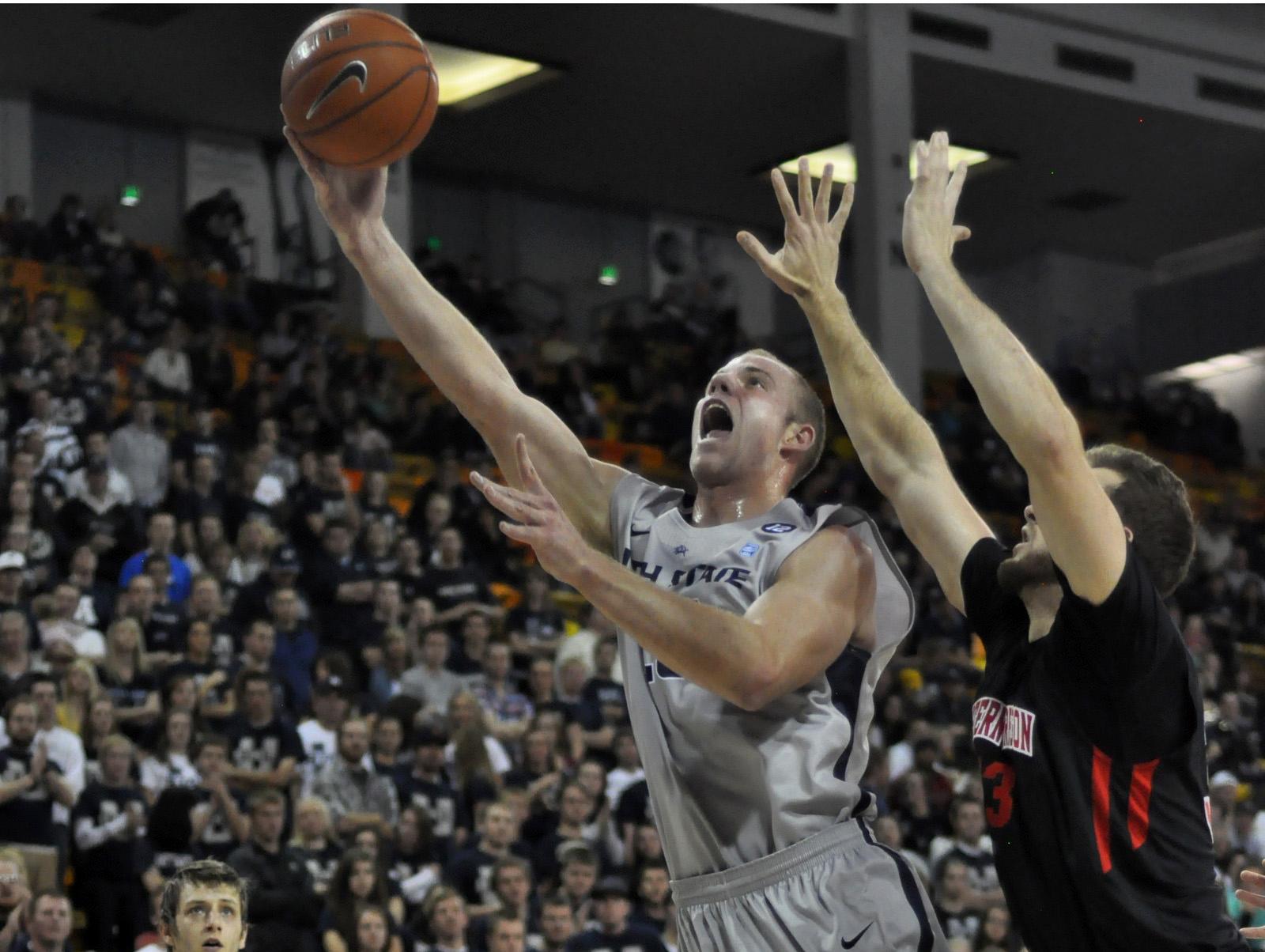 Ags run by Western Oregon; Berger returns to team