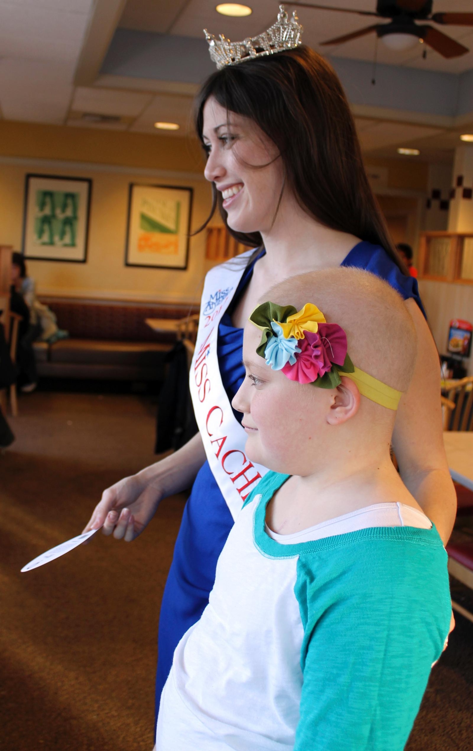 Diners help patients