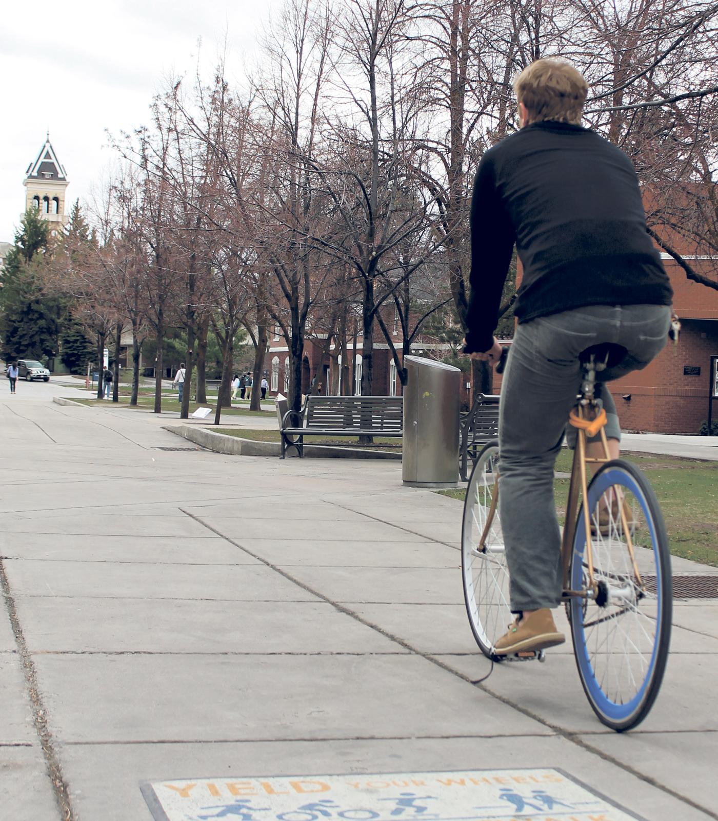 Experts give tips on bike safety