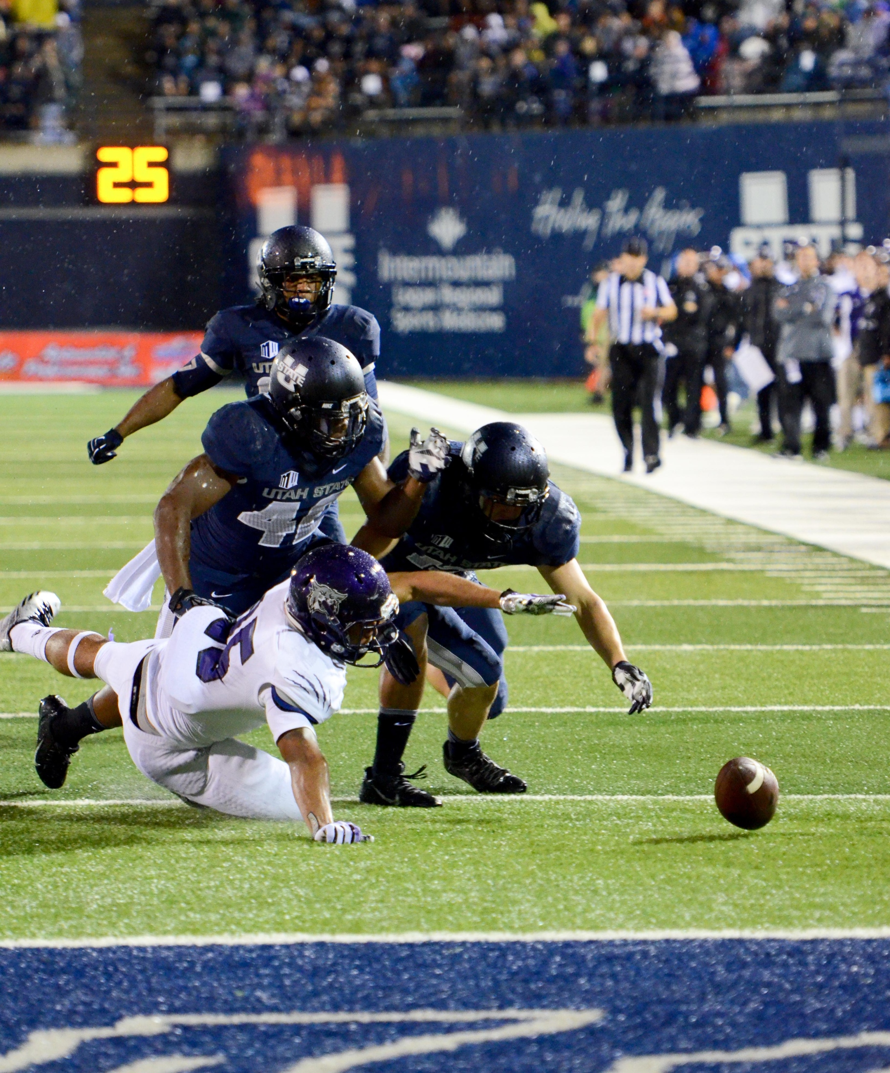 Aggies thrash Wildcats in Homecoming game