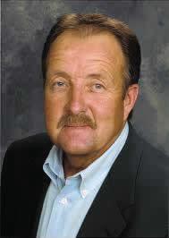 Candidates address student issues