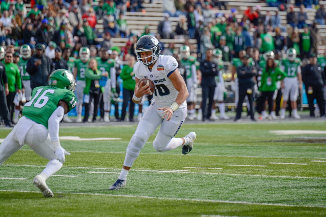 Former USU QB Throws Game-Winning TD Pass In NFL's Week 3