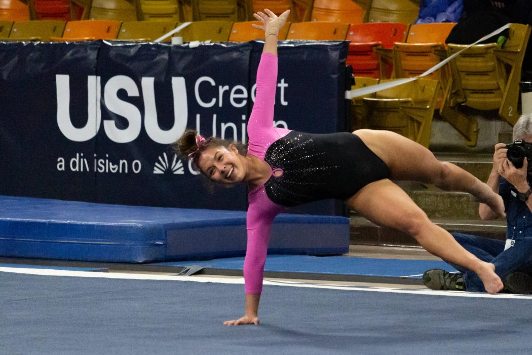 Gymnastics wins at home against Alaska Anchorage - The Utah Statesman