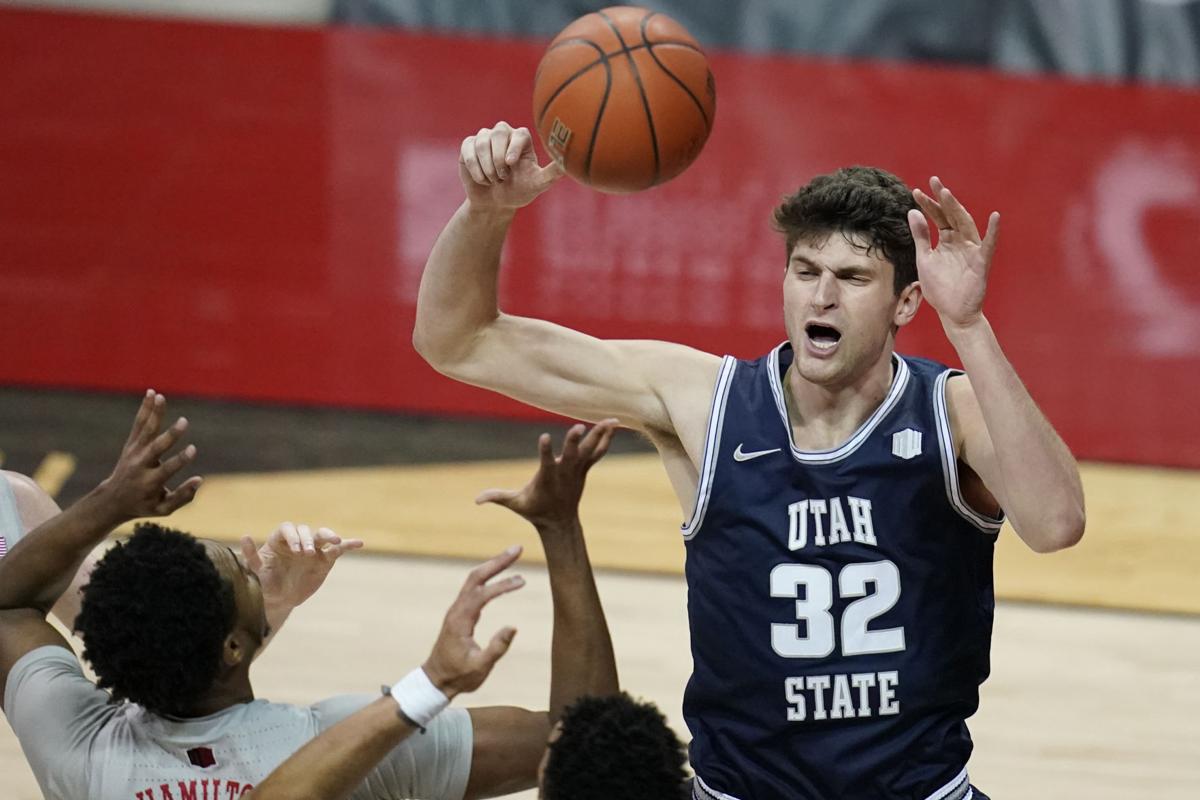 Offense Breaks Down, USU Men's Hoops Fall to UNLV - Vimarsana News