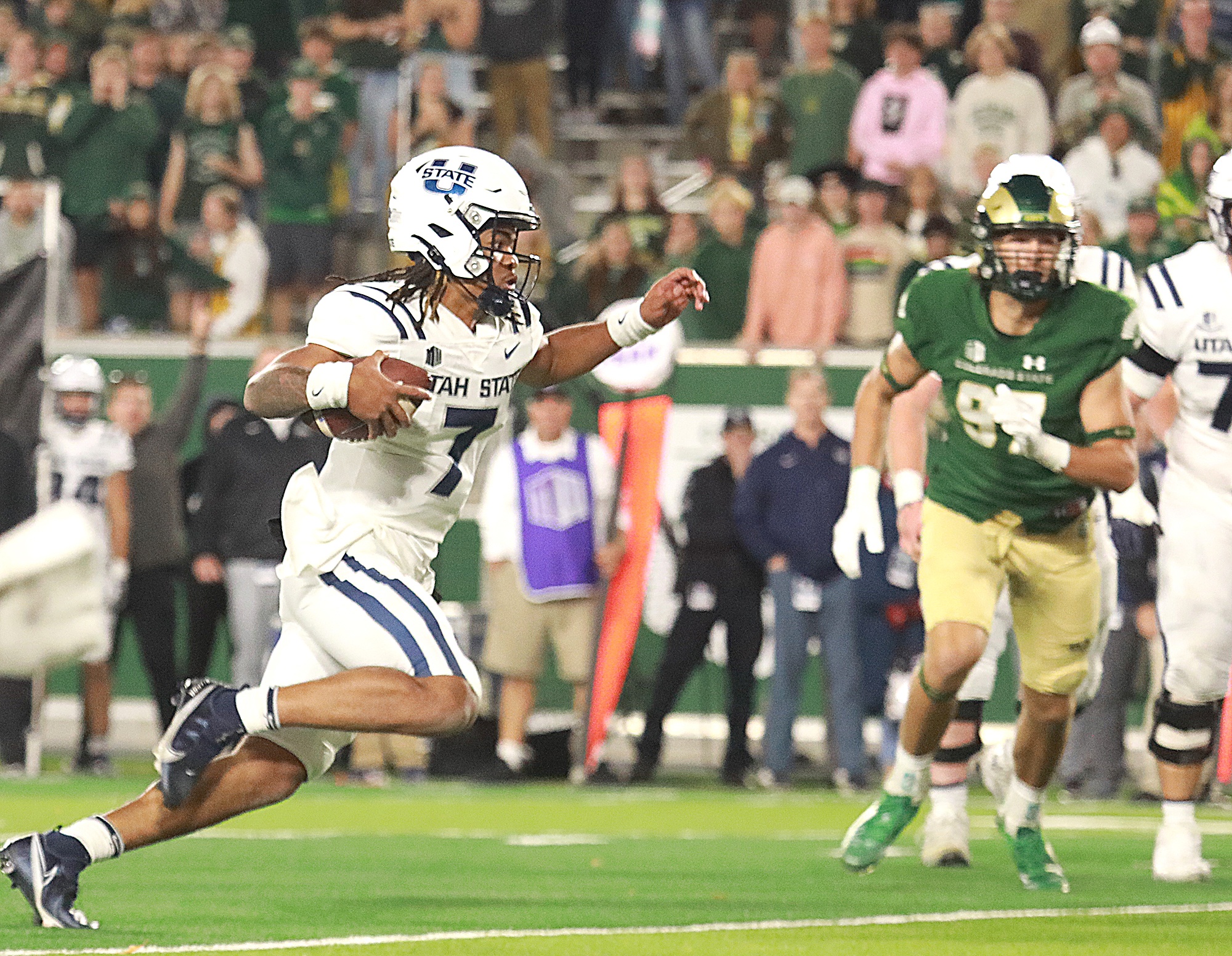 GALLERY: Football at Wyoming - The Utah Statesman