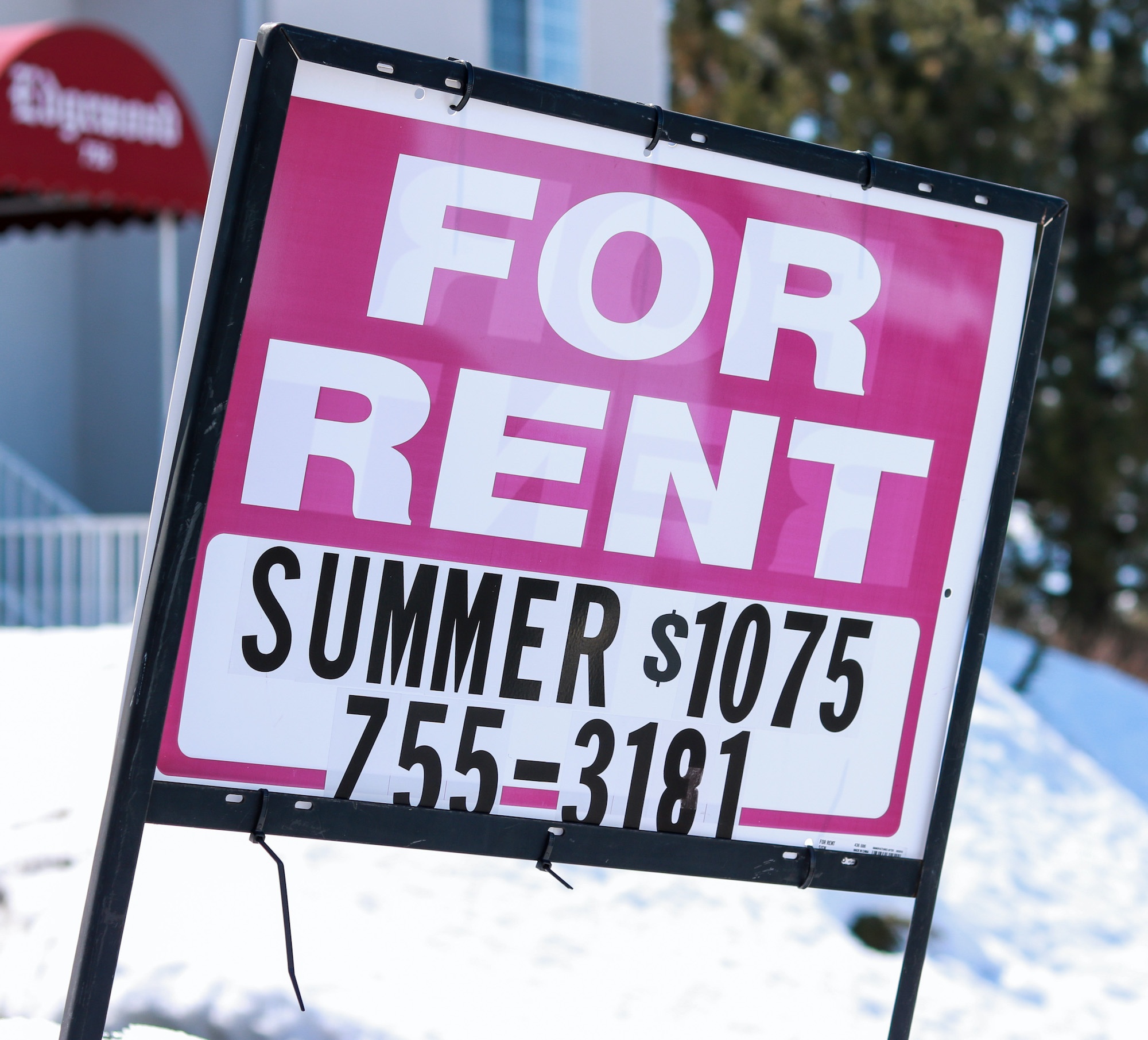 Logan Housing Crisis Deterring Students From Attending The Utah   20230318 Rentsign 